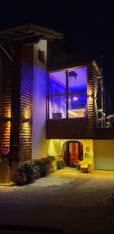 Mynest Appartements เซเฟลด์ อิน ทิโรล ภายนอก รูปภาพ