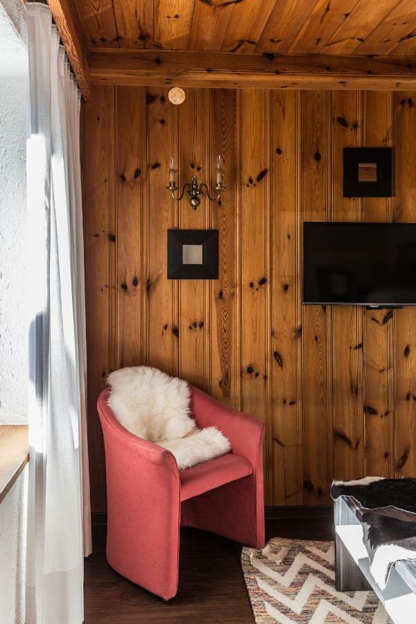 Mynest Appartements เซเฟลด์ อิน ทิโรล ภายนอก รูปภาพ